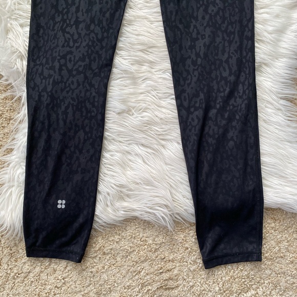 {Sweaty Betty} All Day High Waist Embossed Leggings in Black - Women’s Small - Picture 7 of 9